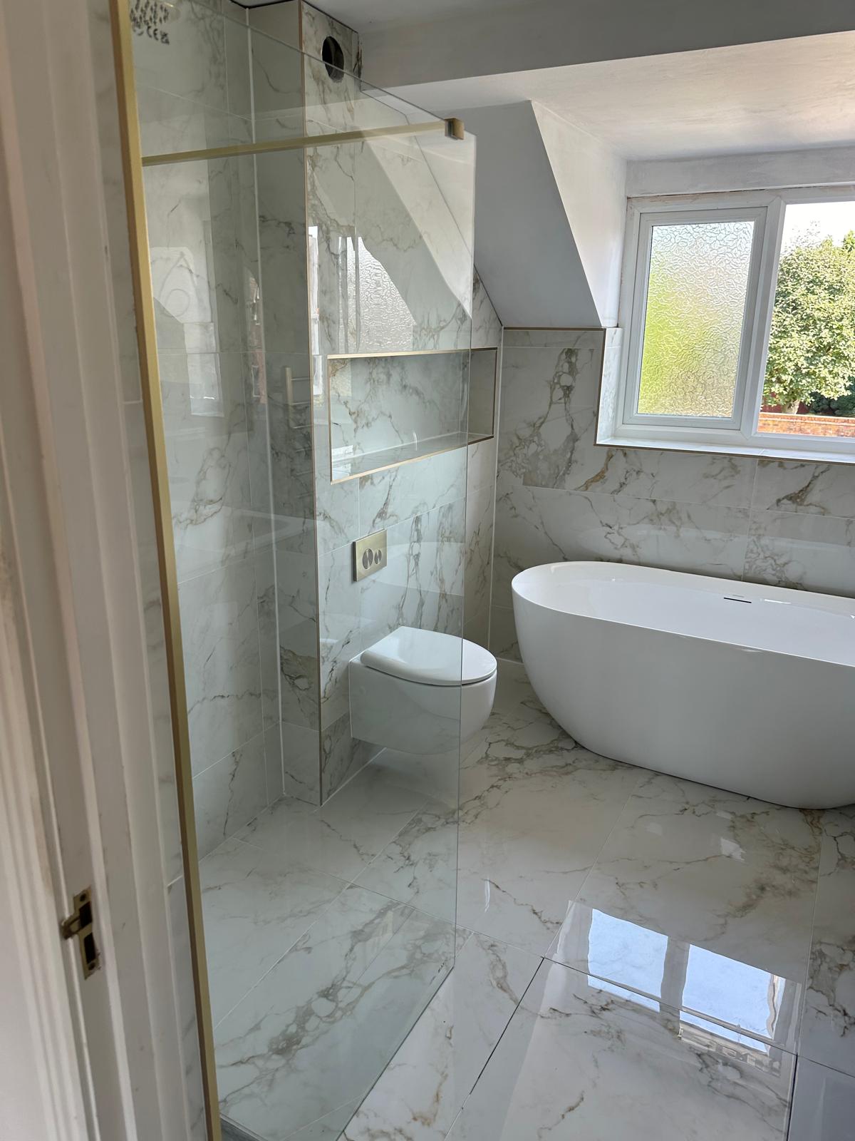 Double Contemporary Bathroom Refit — photo 3