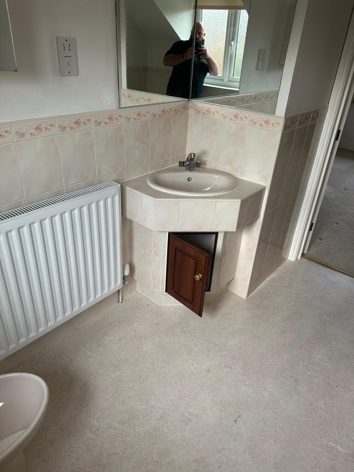 Double Contemporary Bathroom Refit — photo 5
